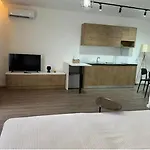 Aparthotel Milo's *