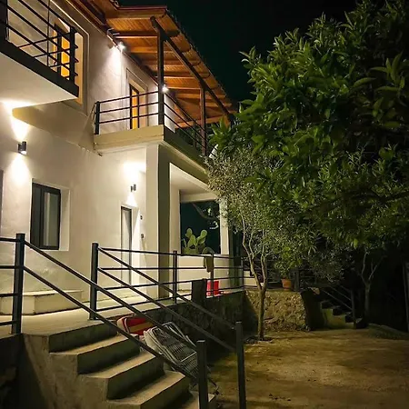 Milo's Апарт-отель