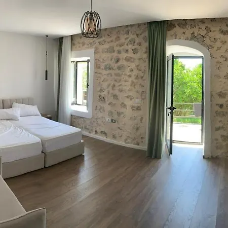 Aparthotel Milo's Dhërmi